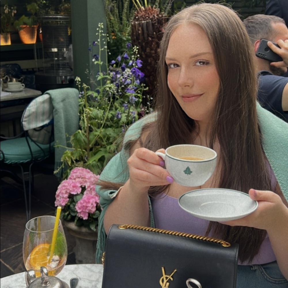 Meet your Posher, Jessica